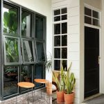 5 Inspirasi Model Jendela Rumah Bagian Depan yang Mempercantik Hunian
