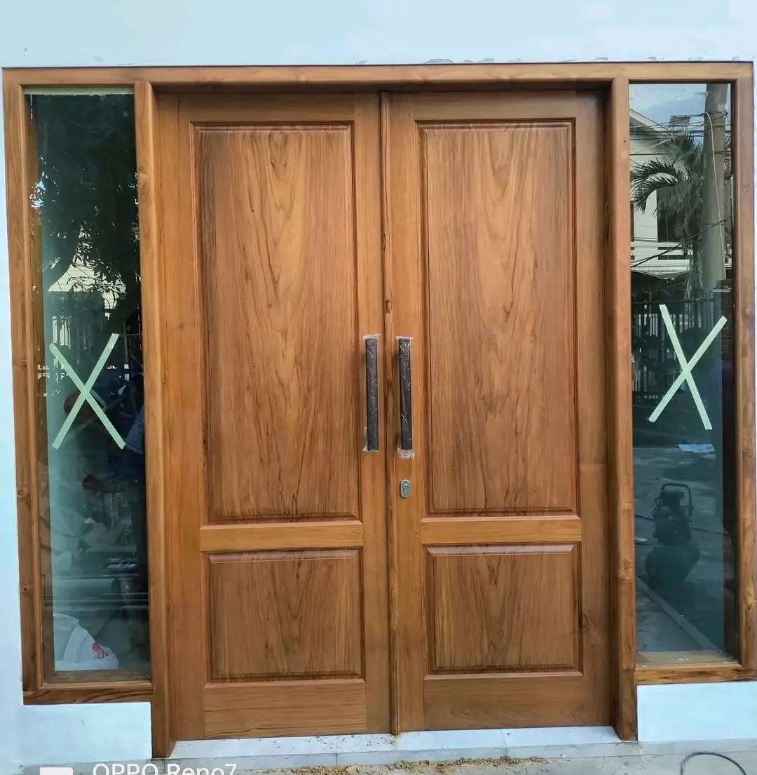 Desain Pintu Kupu Tarung Kayu jati Klasik Sederhana Desain Pintu Kupu Tarung Kayu jati Klasik Sederhana