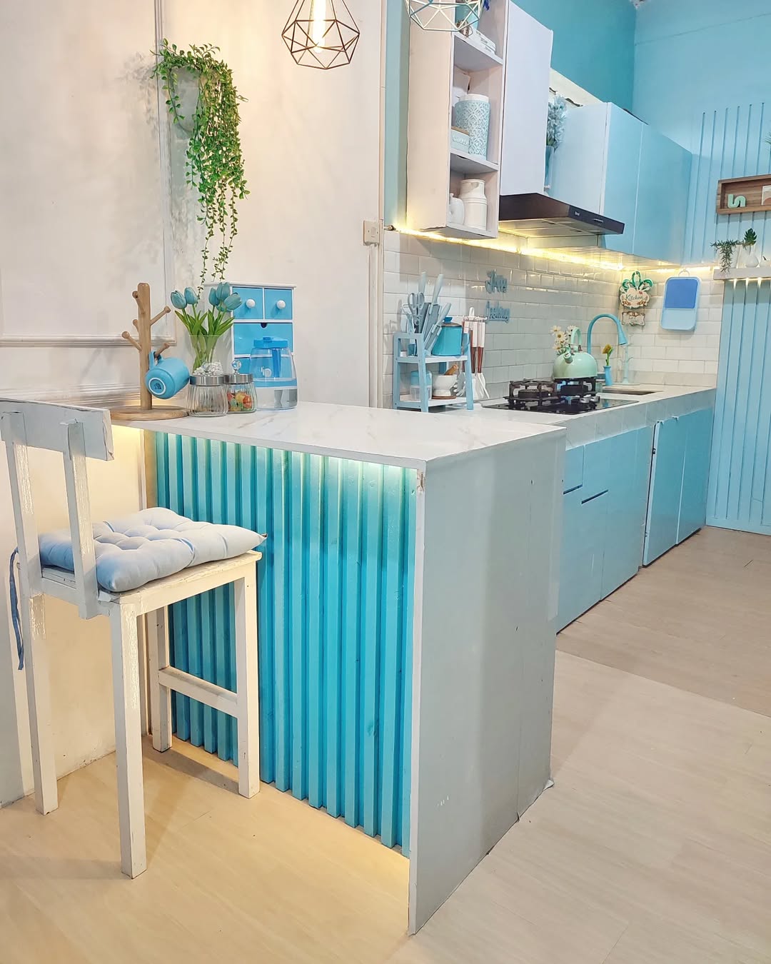 kombinasi warna cat dapur sempit