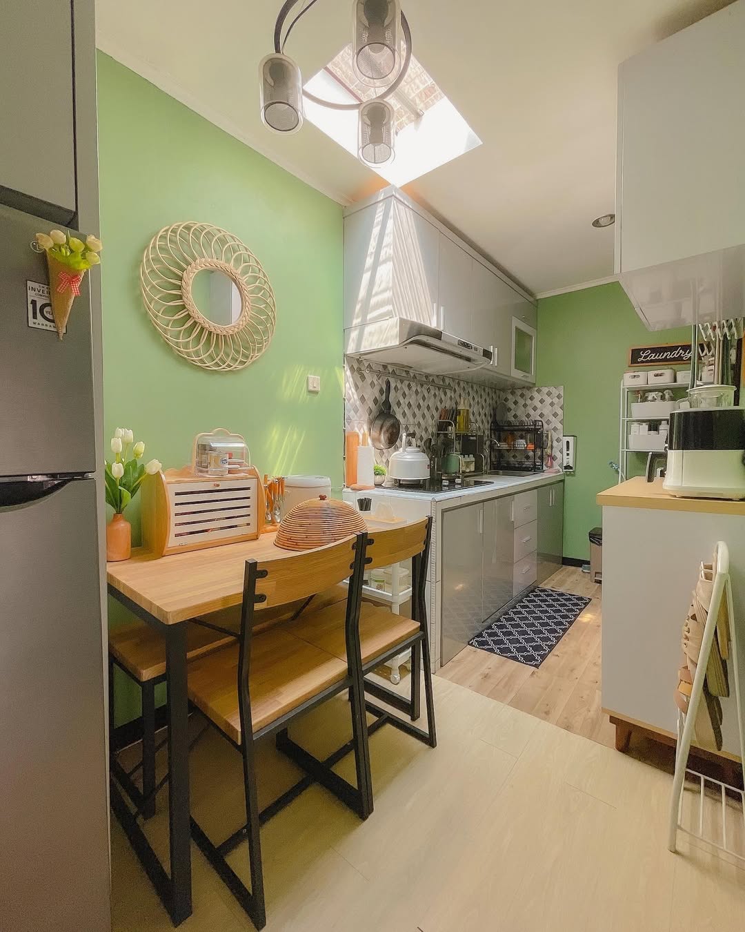 kombinasi warna cat dapur sempit