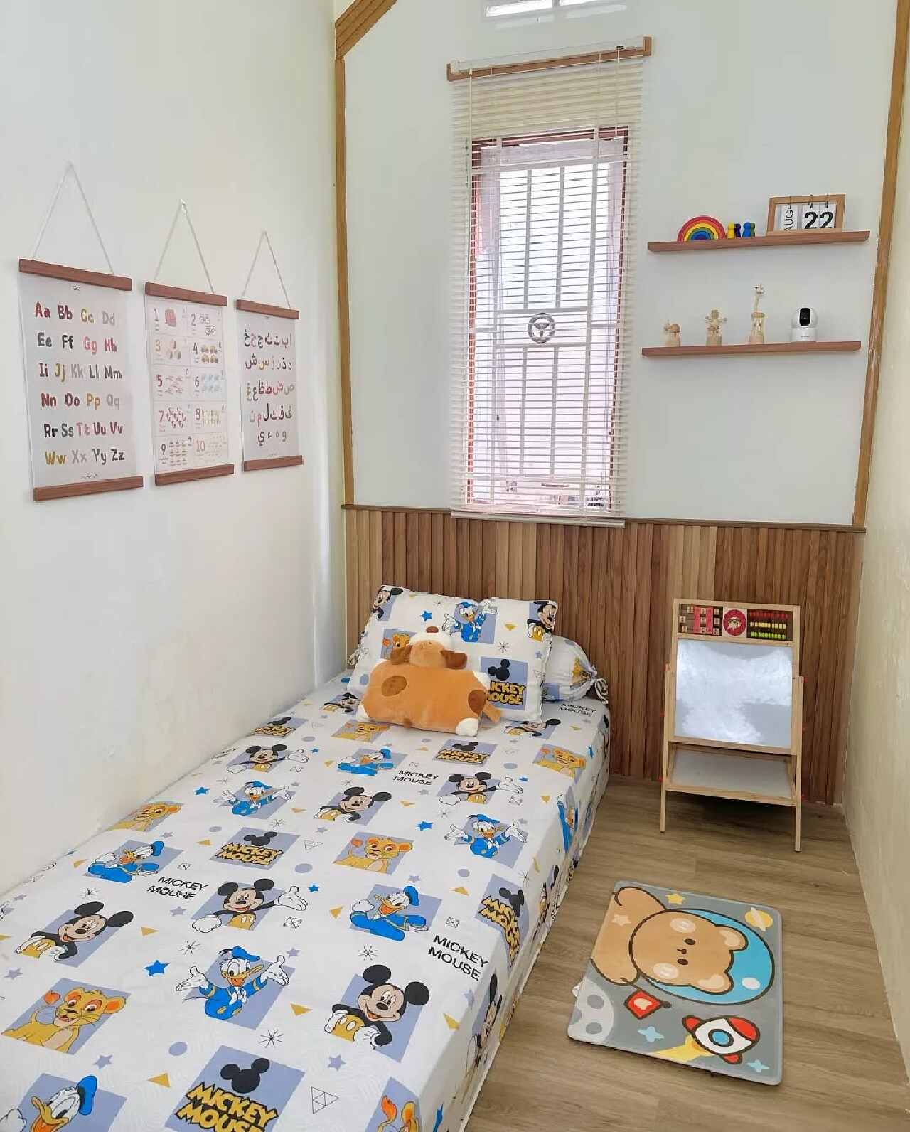 Desain Kamar Tidur Cowok Simple