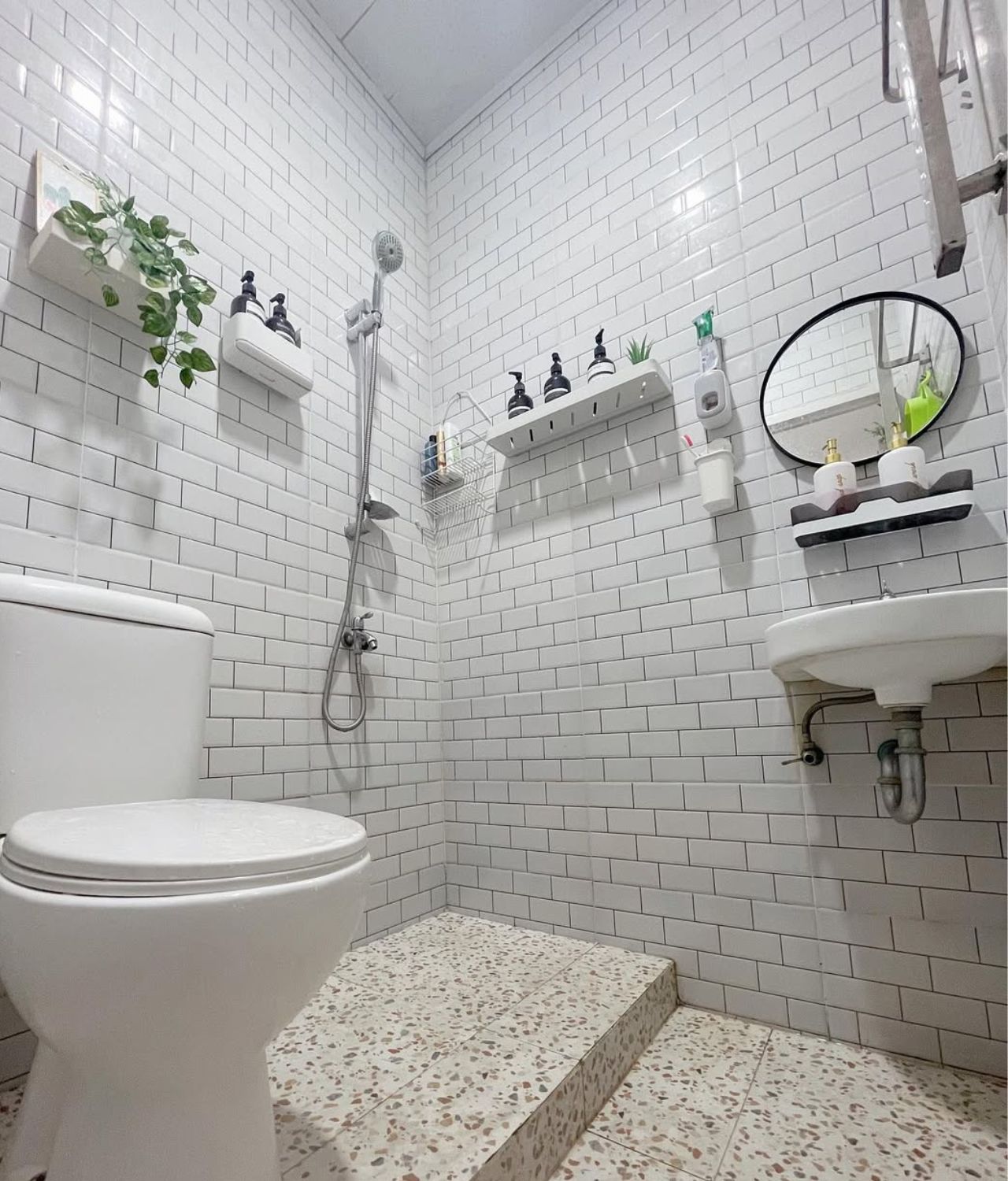 ide dekorasi kamar mandi estetik