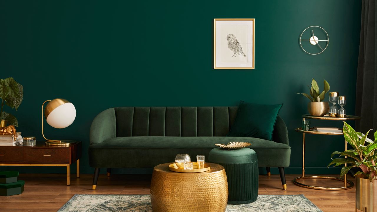 5. Warna Hijau Zamrud atau Emerald Green