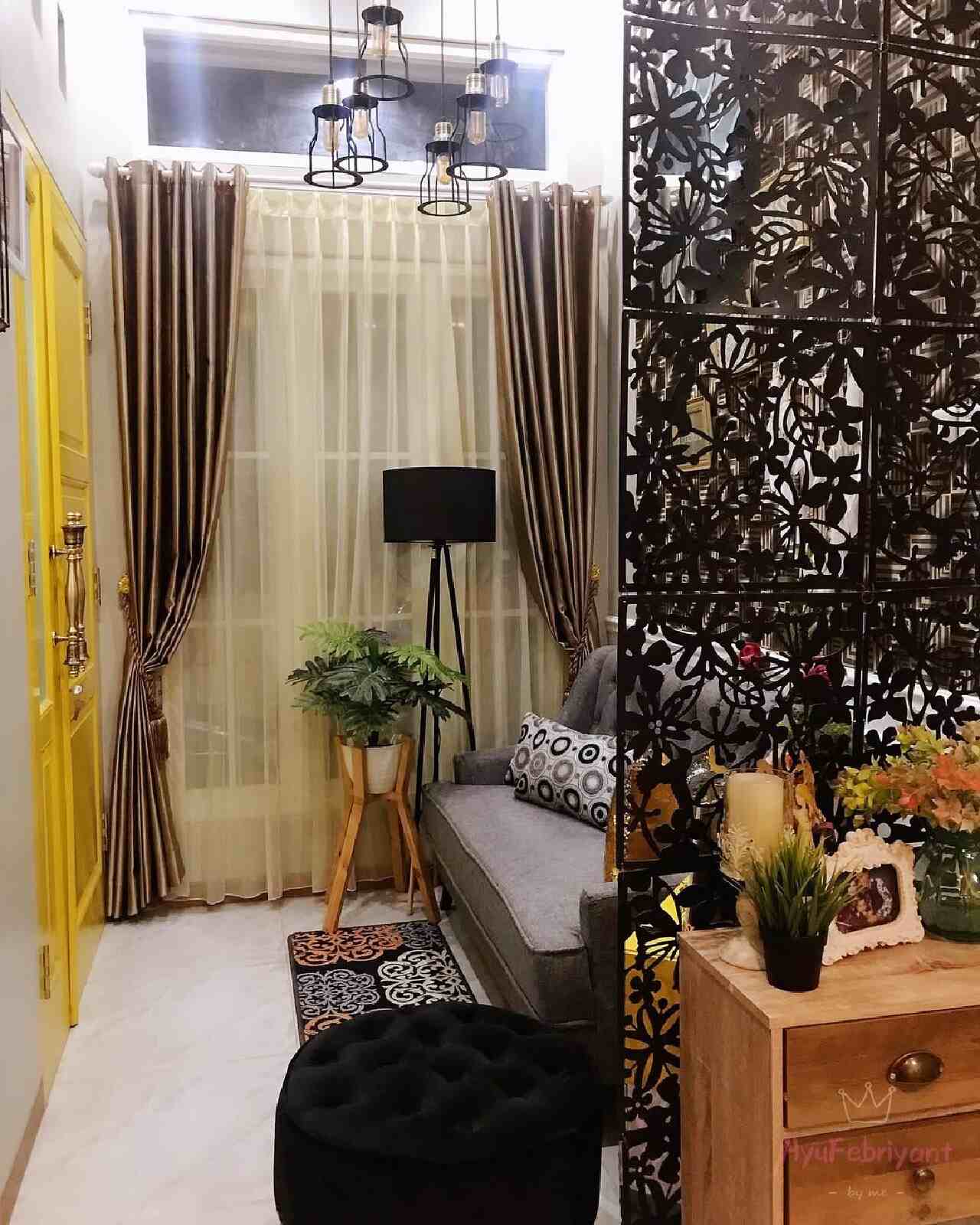 Desain Ruang Tamu Sempit tapi Elegan