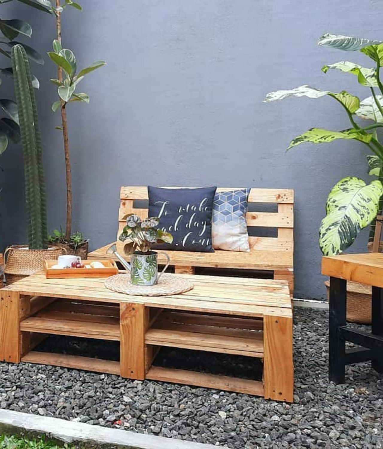 Ruang Tamu Kecil Outdoor