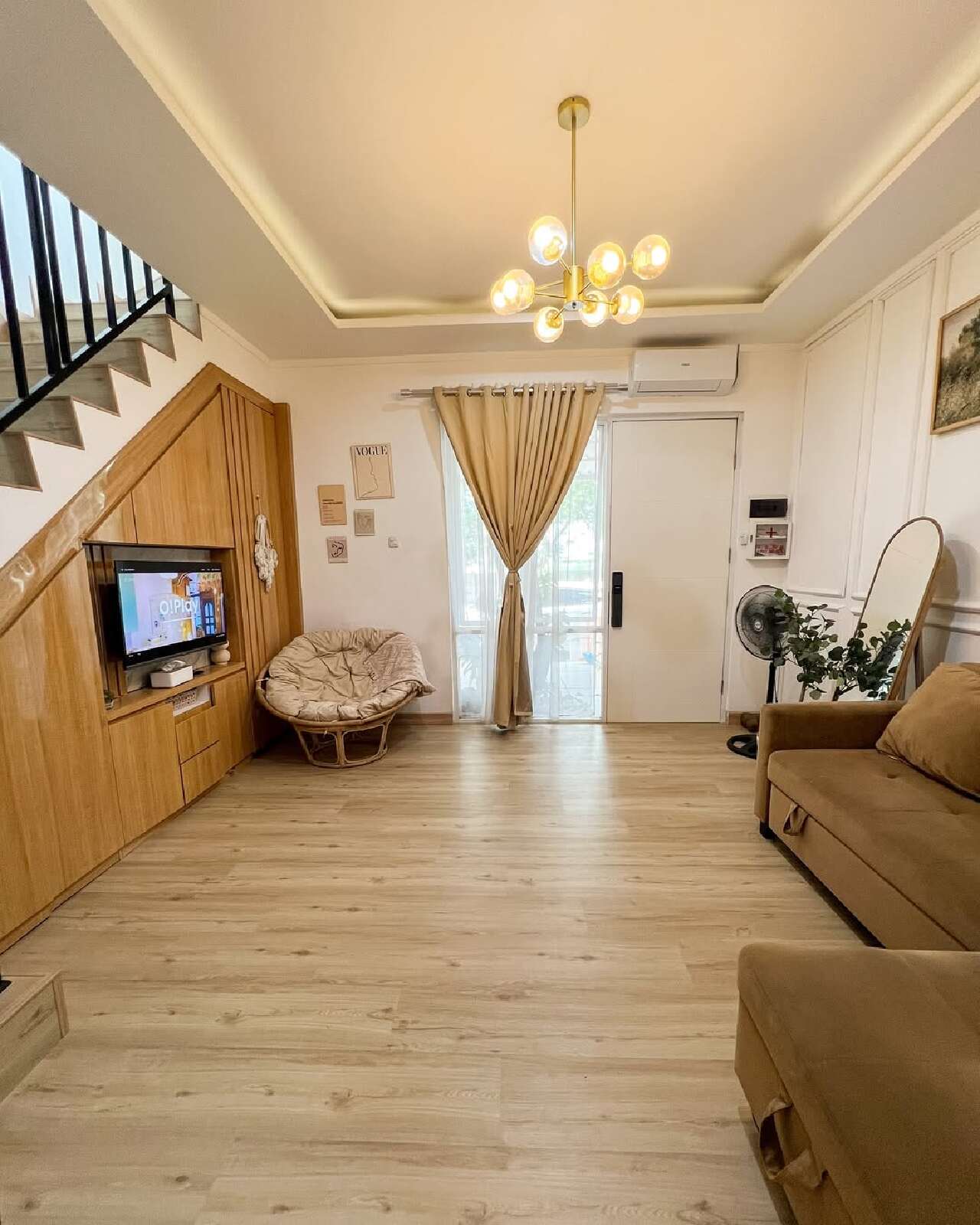 warna cat tembok untuk lantai coklat