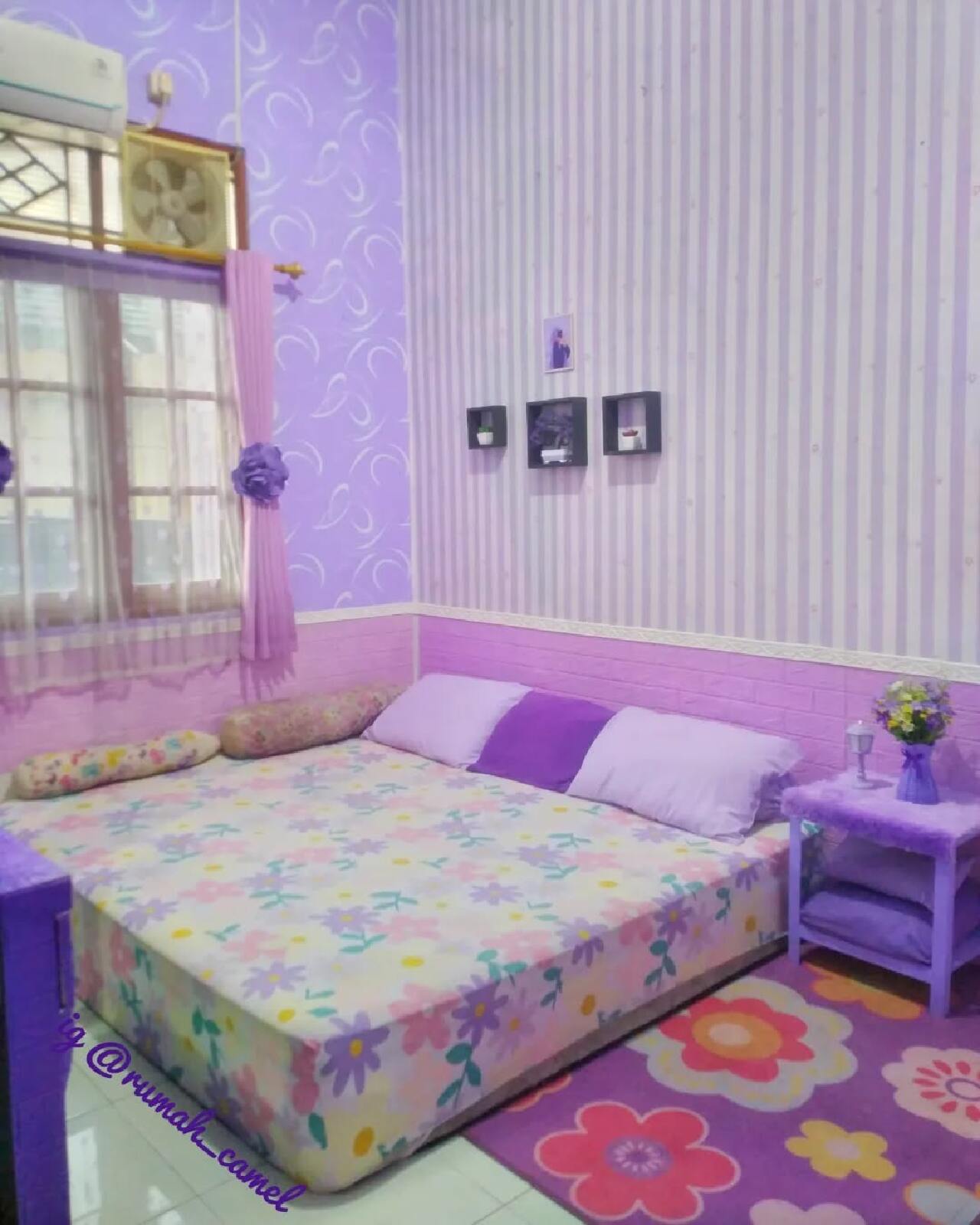 Kamar Anak Warna Ungu Sederhana