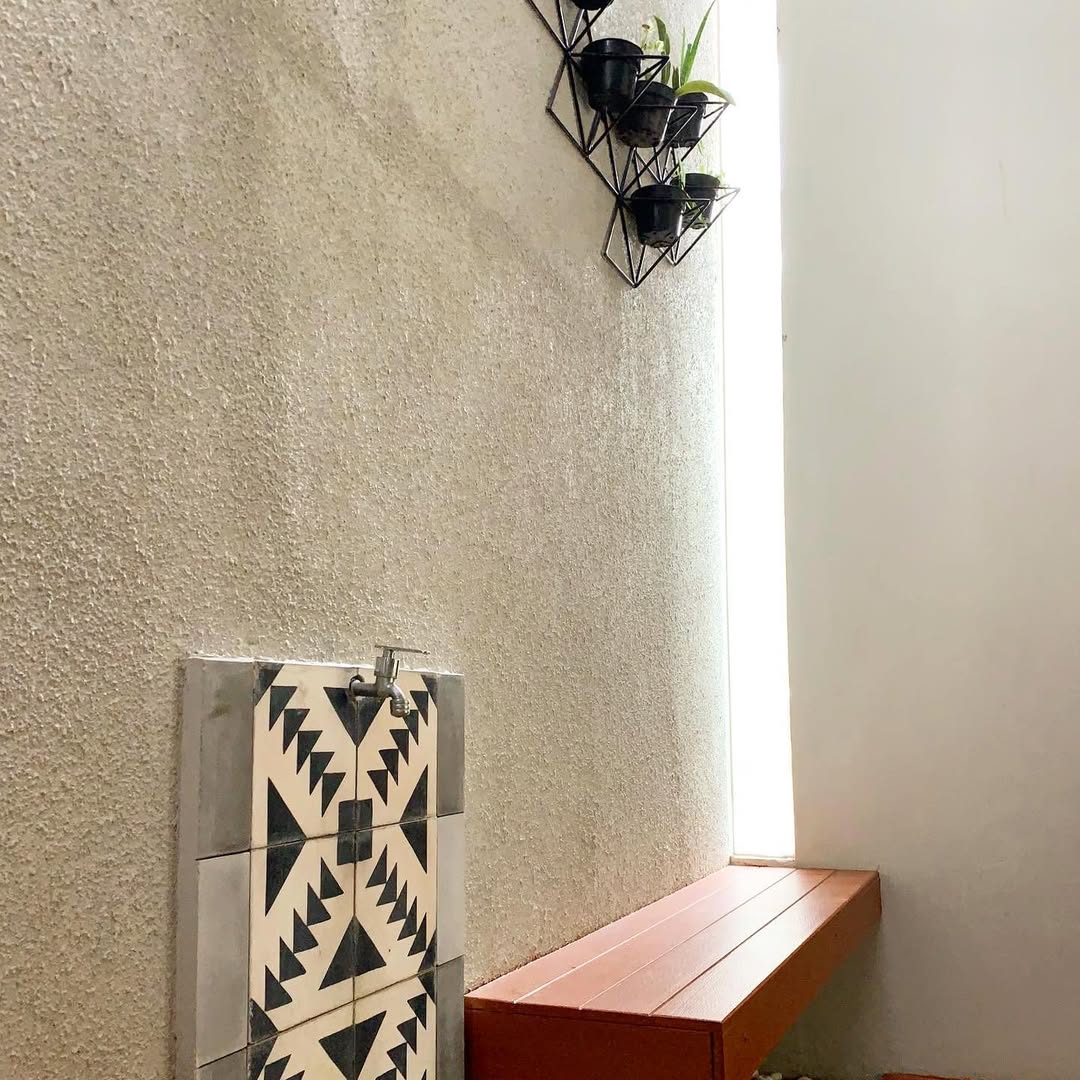 motif dinding kamprot
