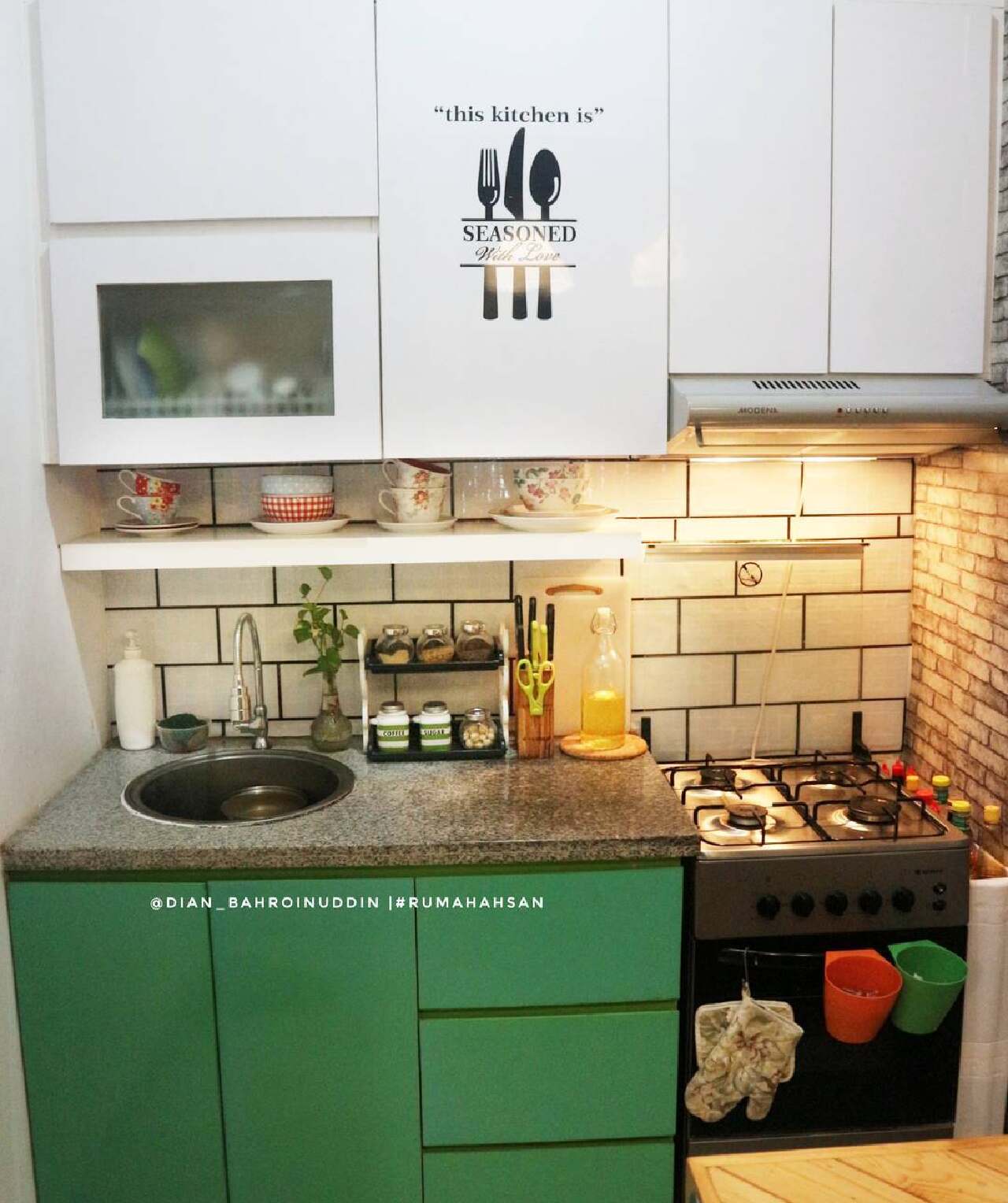 Desain Dapur Minimalis Skandinavia 3x2