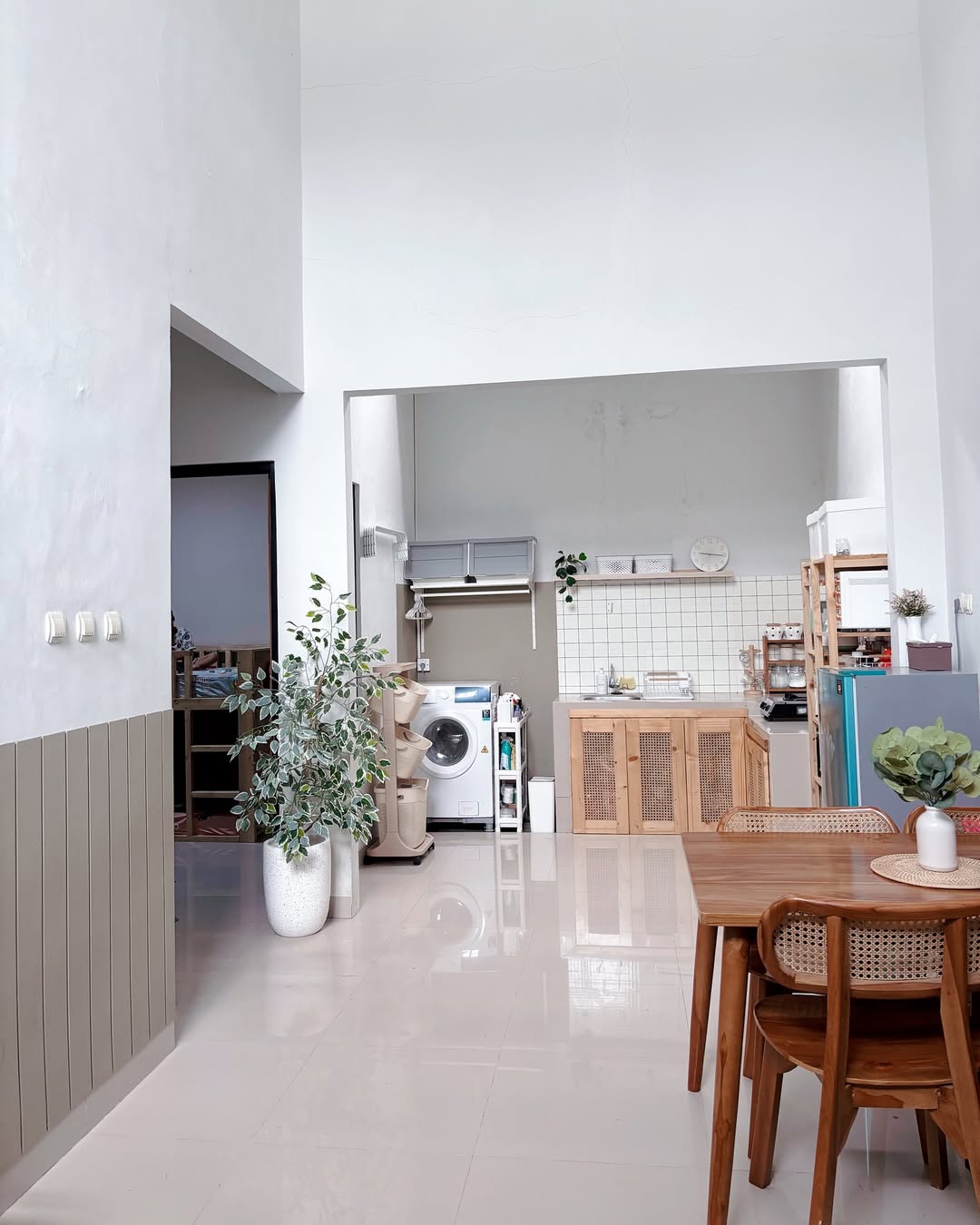 dapur dan ruang cuci menyatu dapur dan ruang cuci menyatu