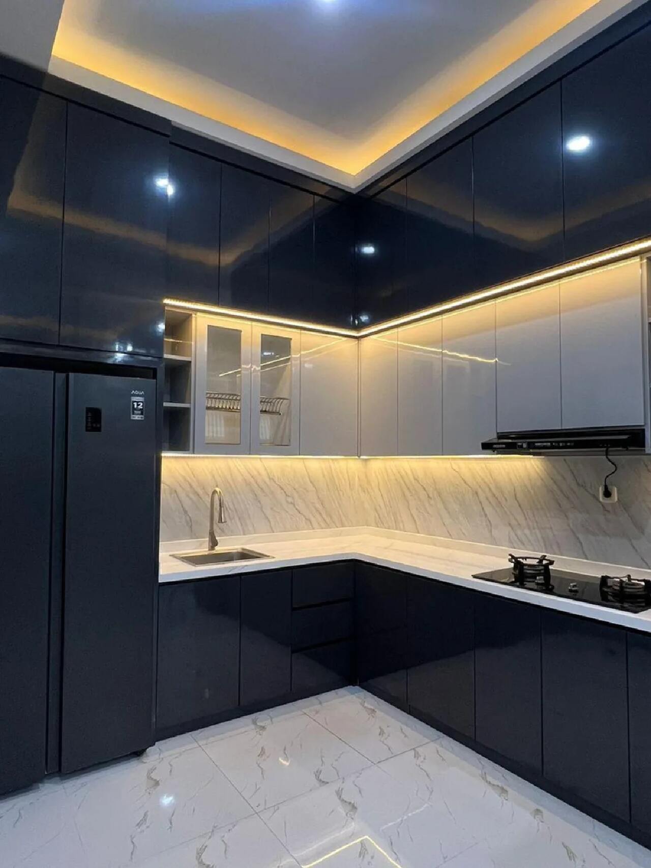 Model Lemari Dapur Gantung Aluminium Terbaru
