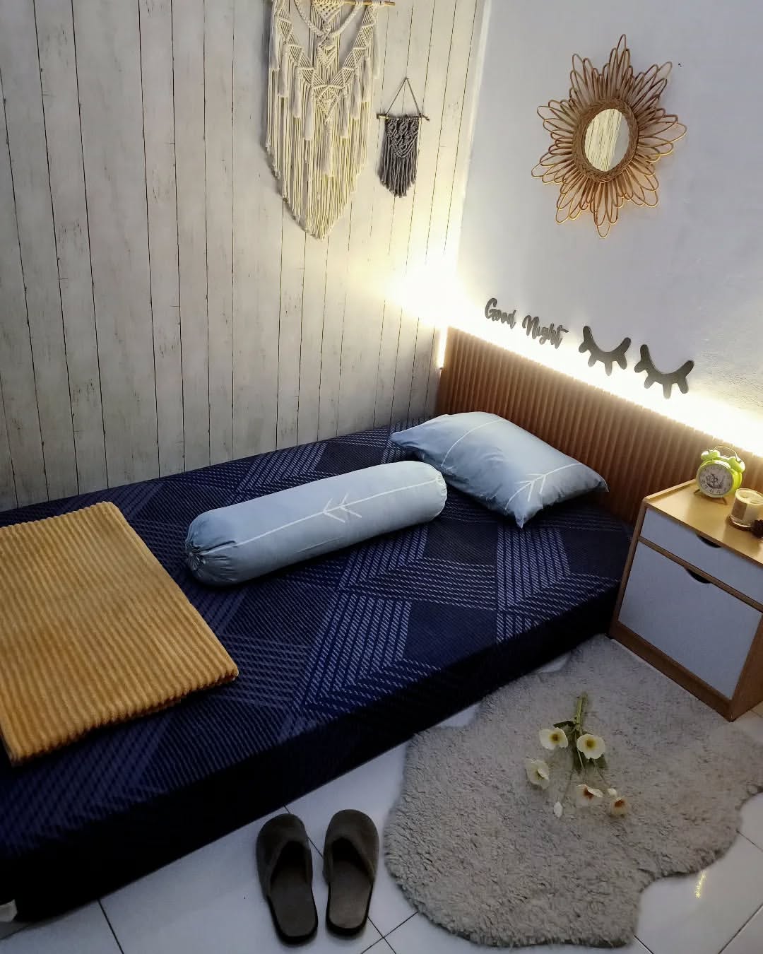 kamar kost sederhana