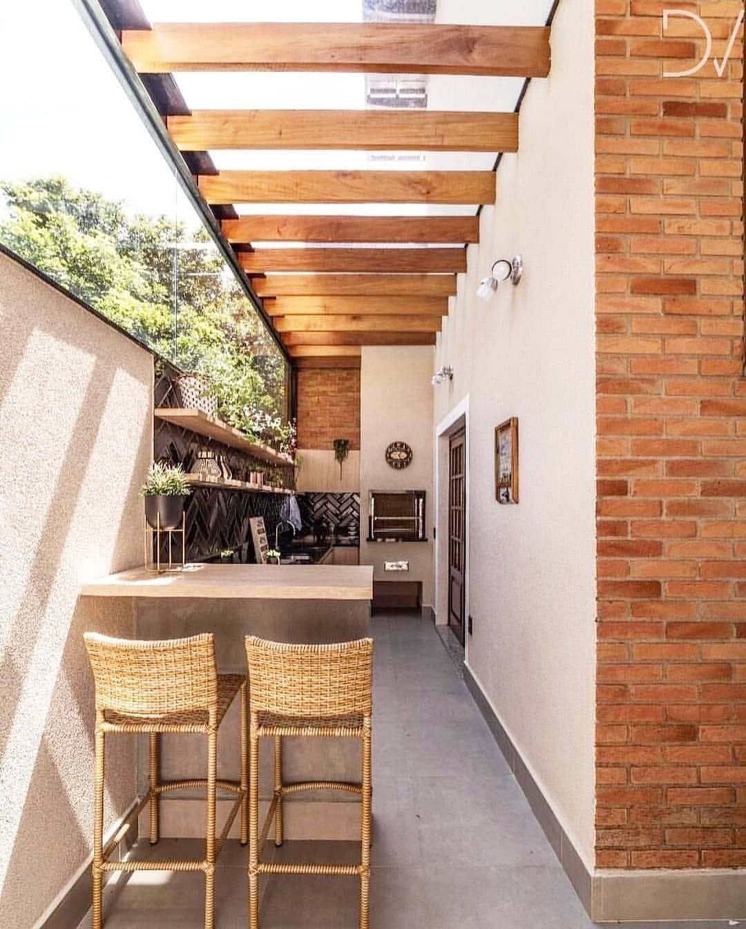 3. Desain Dapur Sempit Memanjang Semi Outdoor