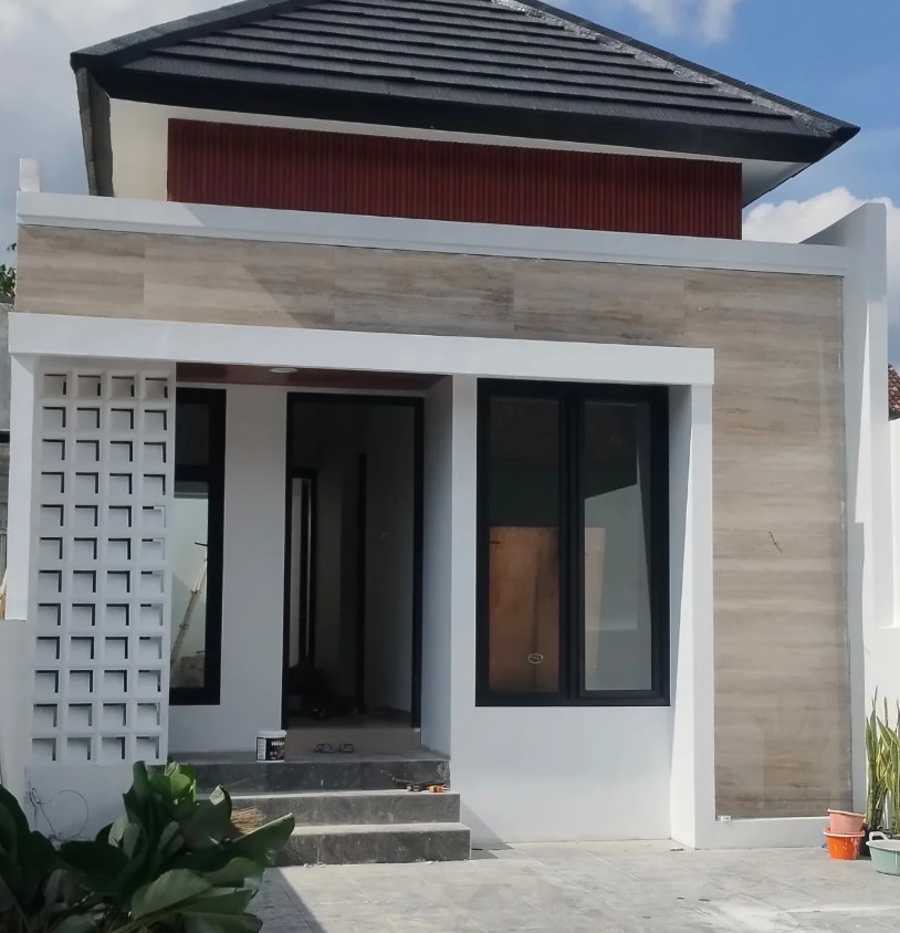 Desain Carport dan Teras Rumah Berukuran Mungil