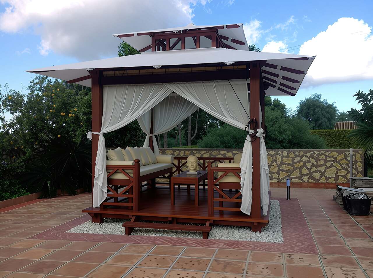 Desain Gazebo Kayu Nuansa Bali