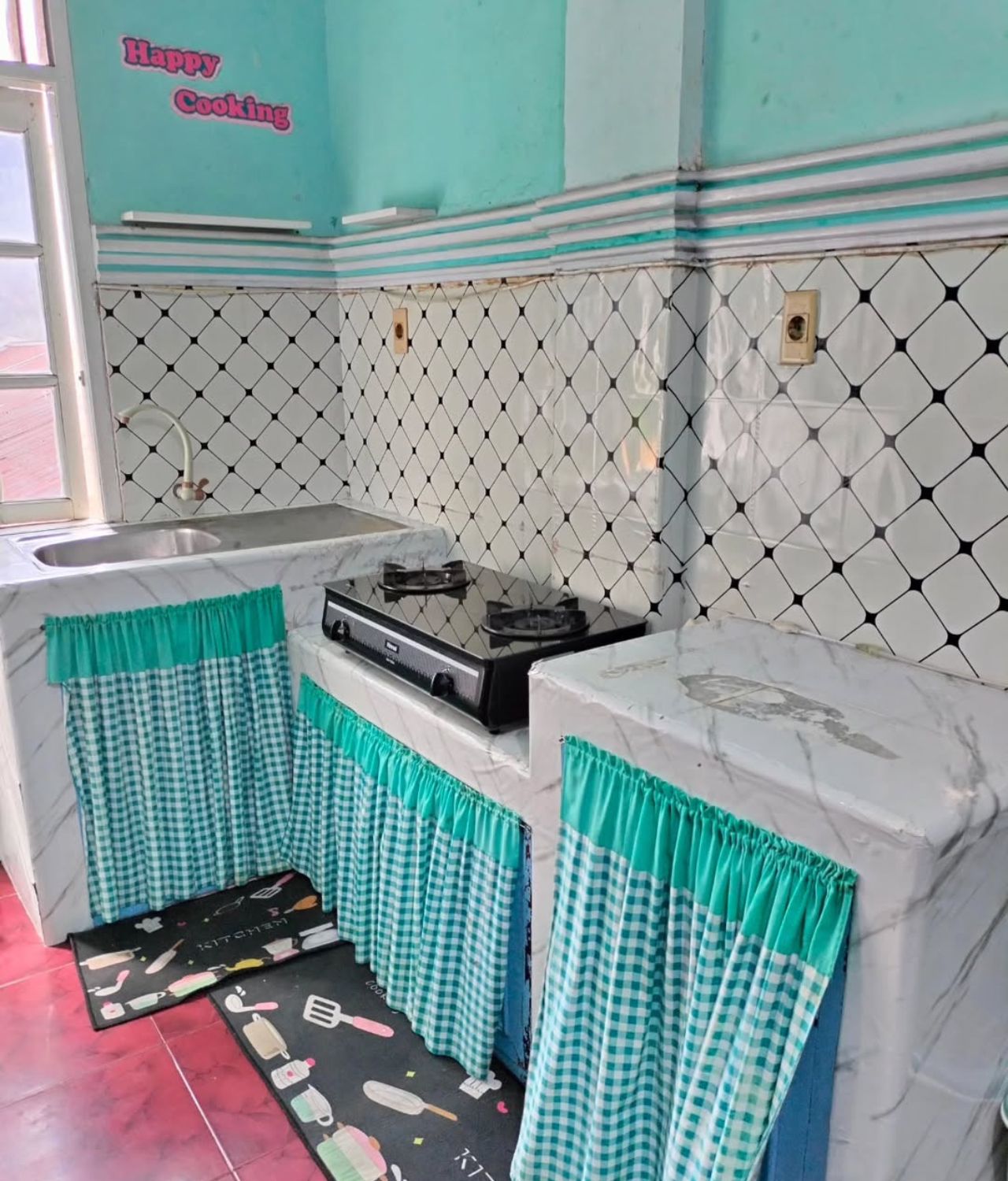 Desain Tempat Cuci Piring dan Kompor Cantik