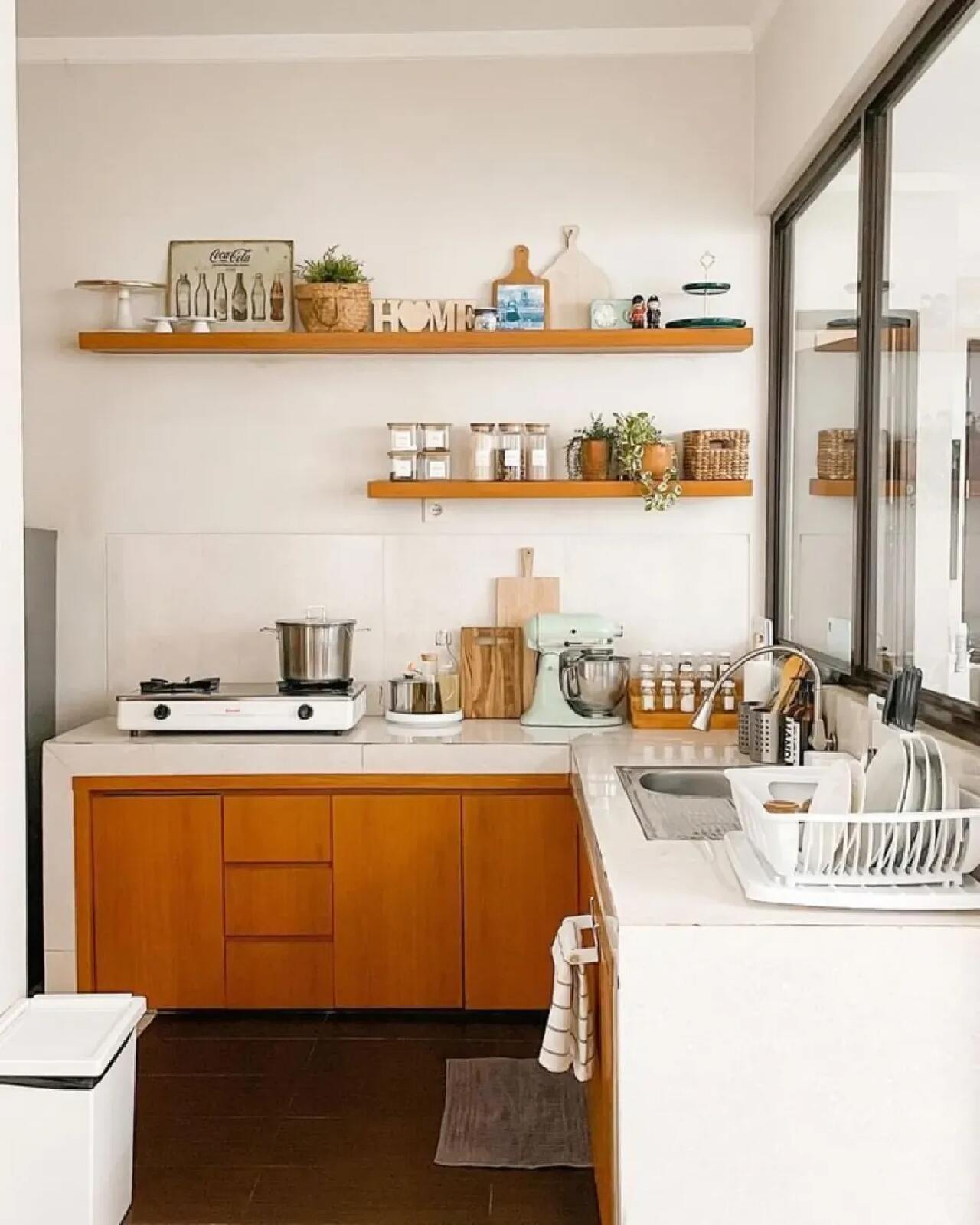 Desain Tempat Cuci Piring dan Kompor Sederhana