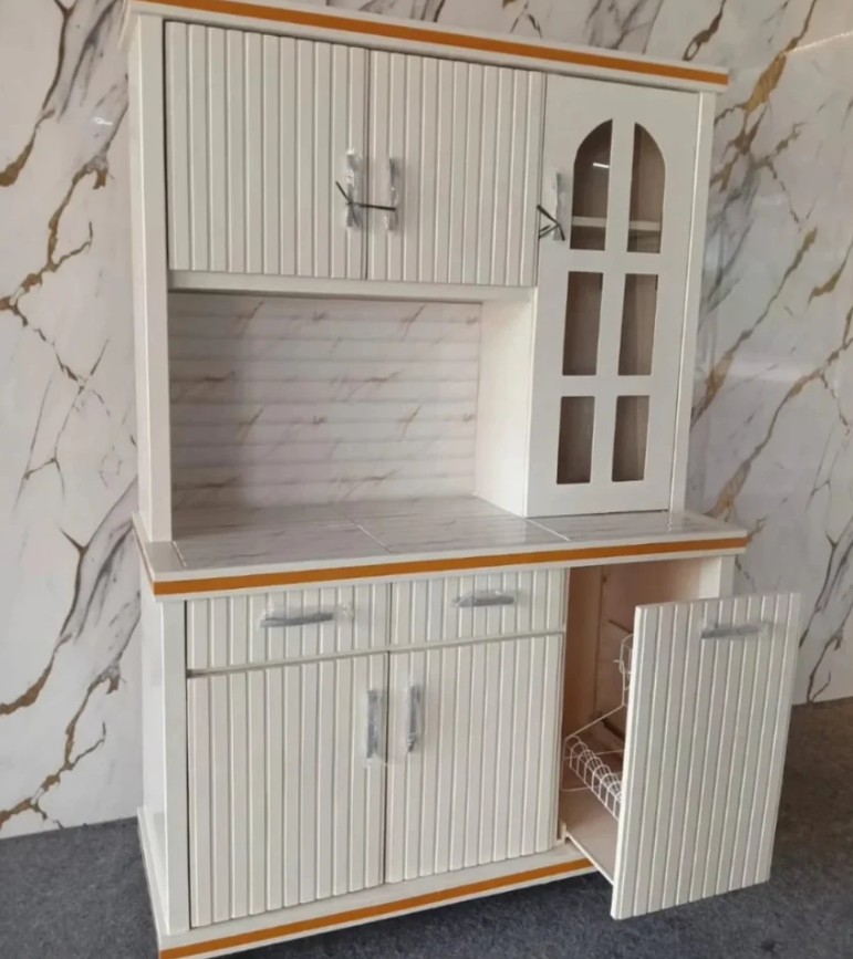 Model Lemari Dapur Minimalis Nuansa Klasik