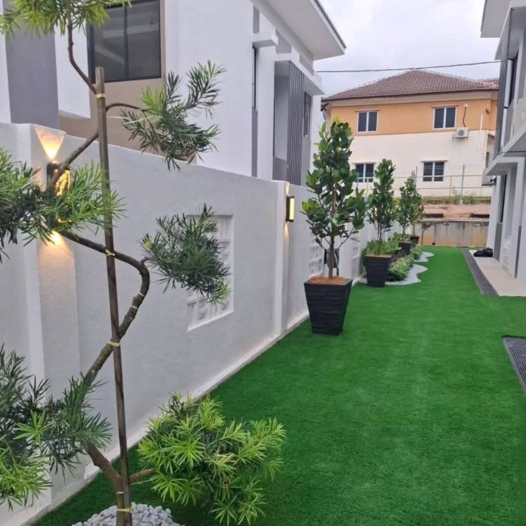 Pagar Halaman Rumah Nuansa Putih Polos