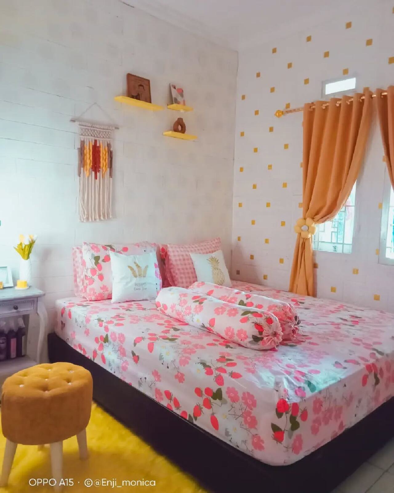 Wallpaper Dinding Kamar Tidur Aesthetic