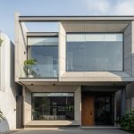 5 Desain Fasad Rumah Industrial 2 Lantai yang Tegas dan Modern