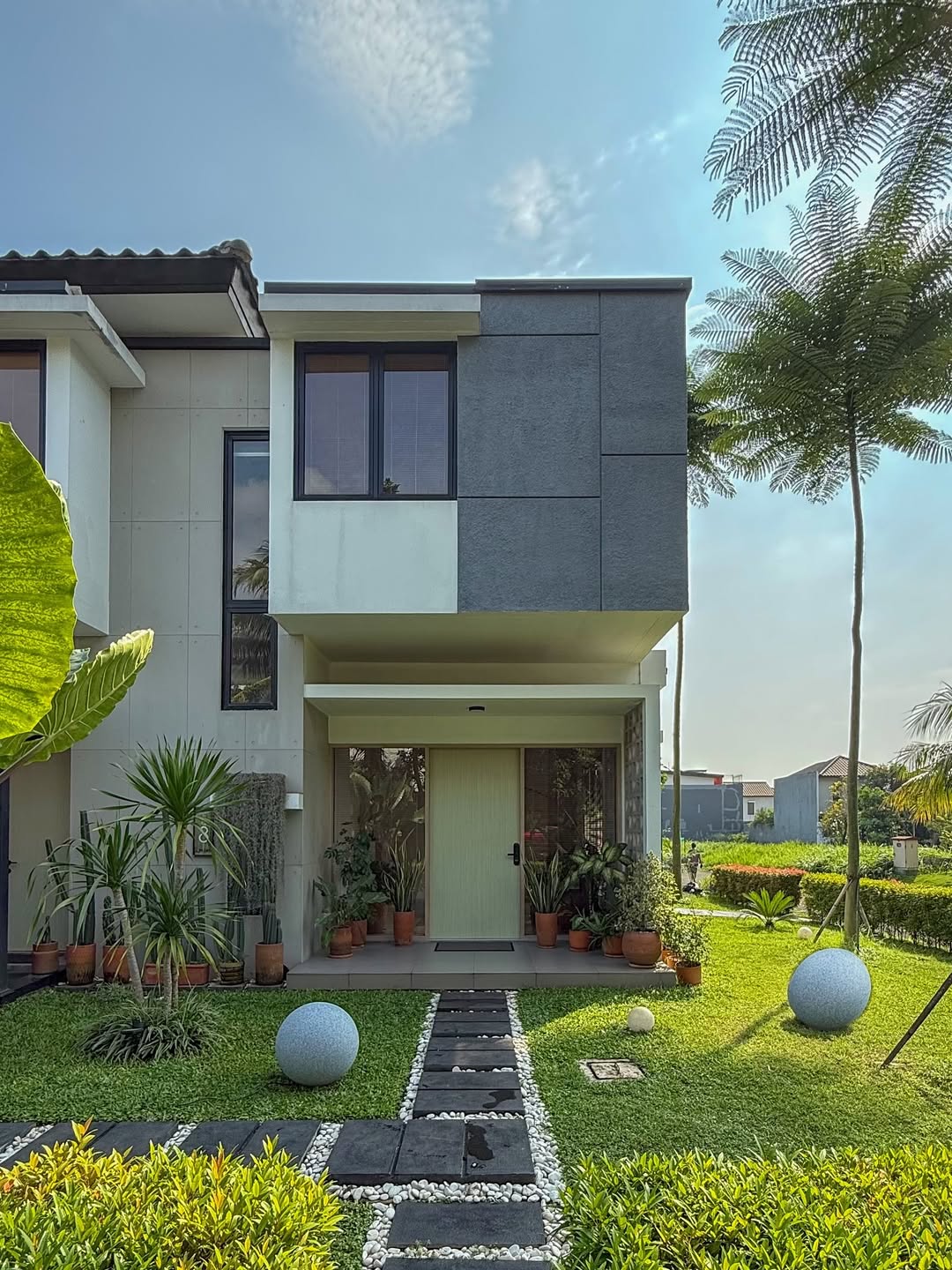 halaman rumah tanpa pagar