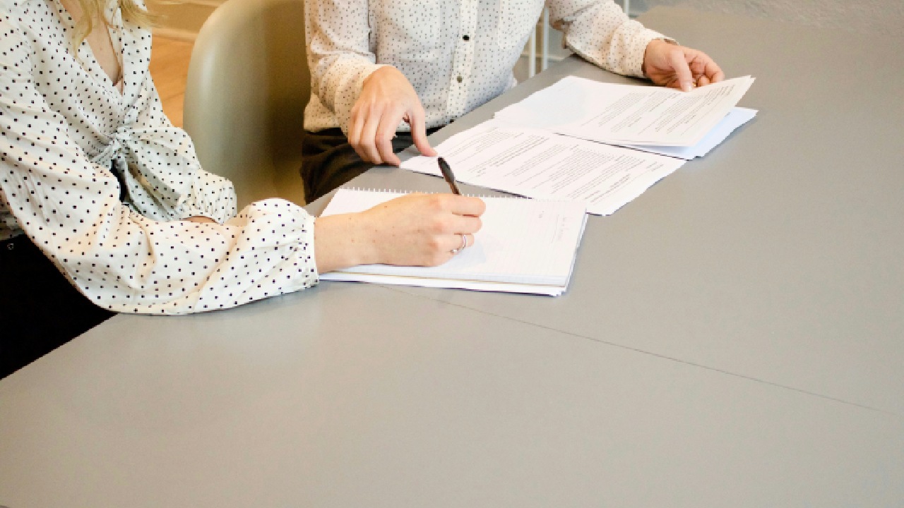 Syarat Jual Rumah Atas Nama Istri