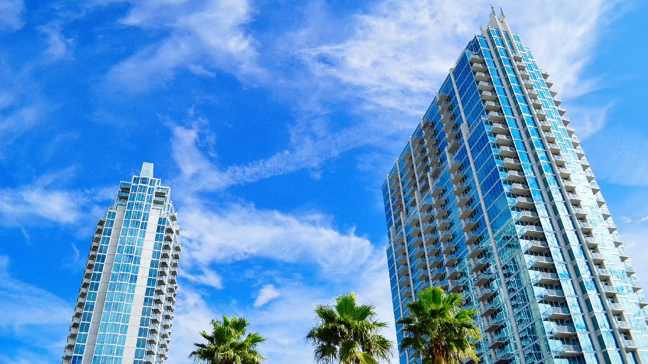keuntungan sewa apartemen