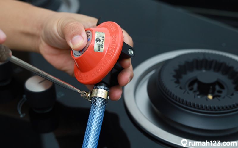 11 Regulator Gas Terbaik untuk Memasak yang Aman dan Tahan Lama