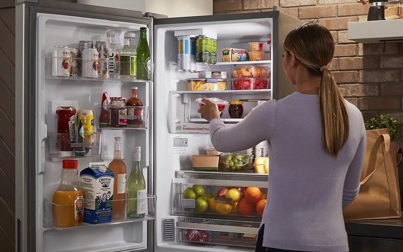 how to choose a refrigerator at home
