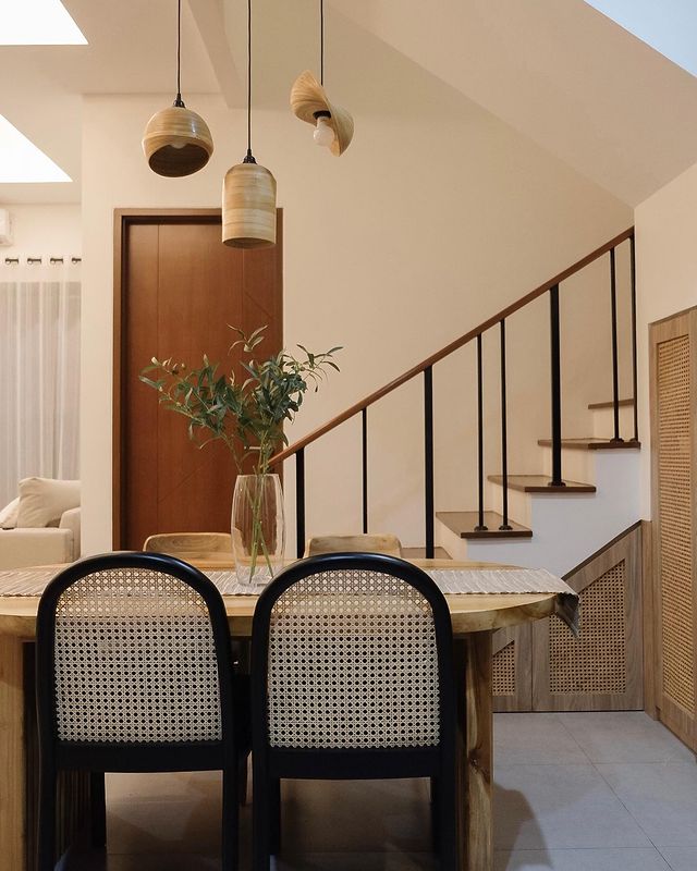 rustic minimalist dining room