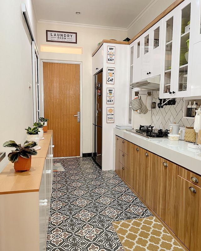 The best minimalist kitchen in a tight space