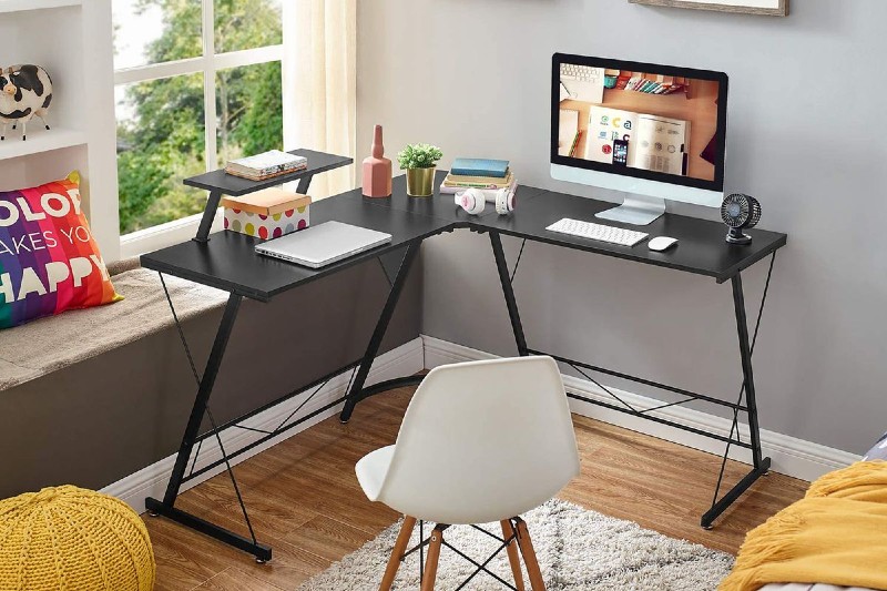 Computer desk design with an iron frame