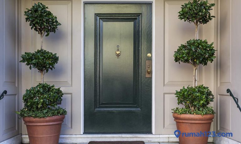 8 Rekomendasi Warna Cat Pintu Cantik, Elegan dan Kekinian!