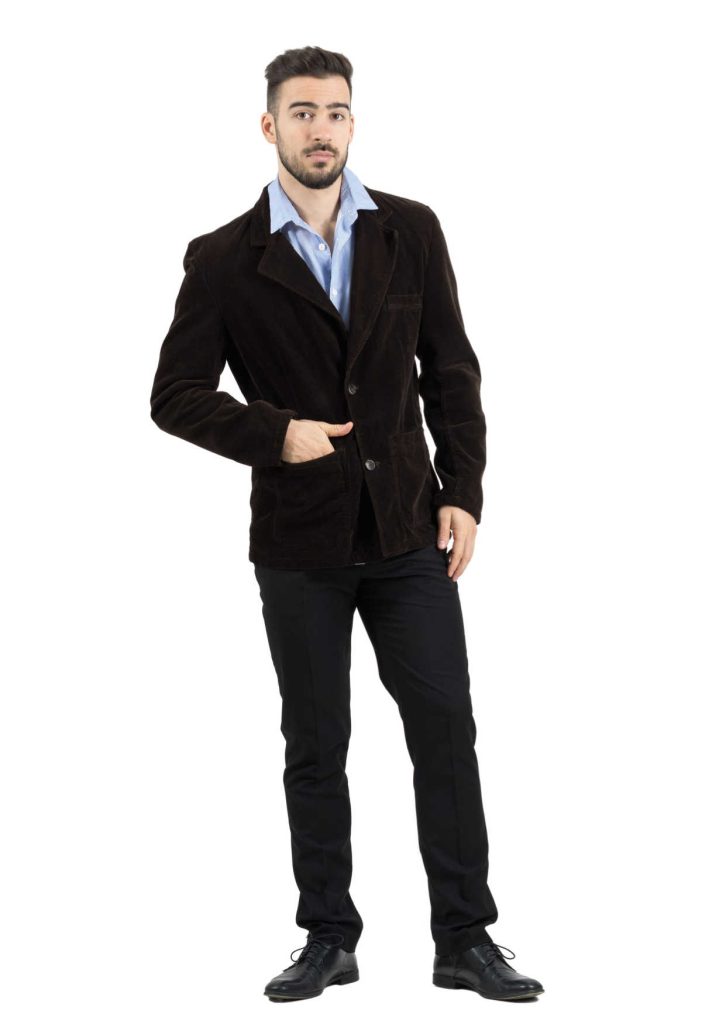 10 Contoh Foto Full Body Lamaran Kerja, Disertai Ukuran dan Warna Latar