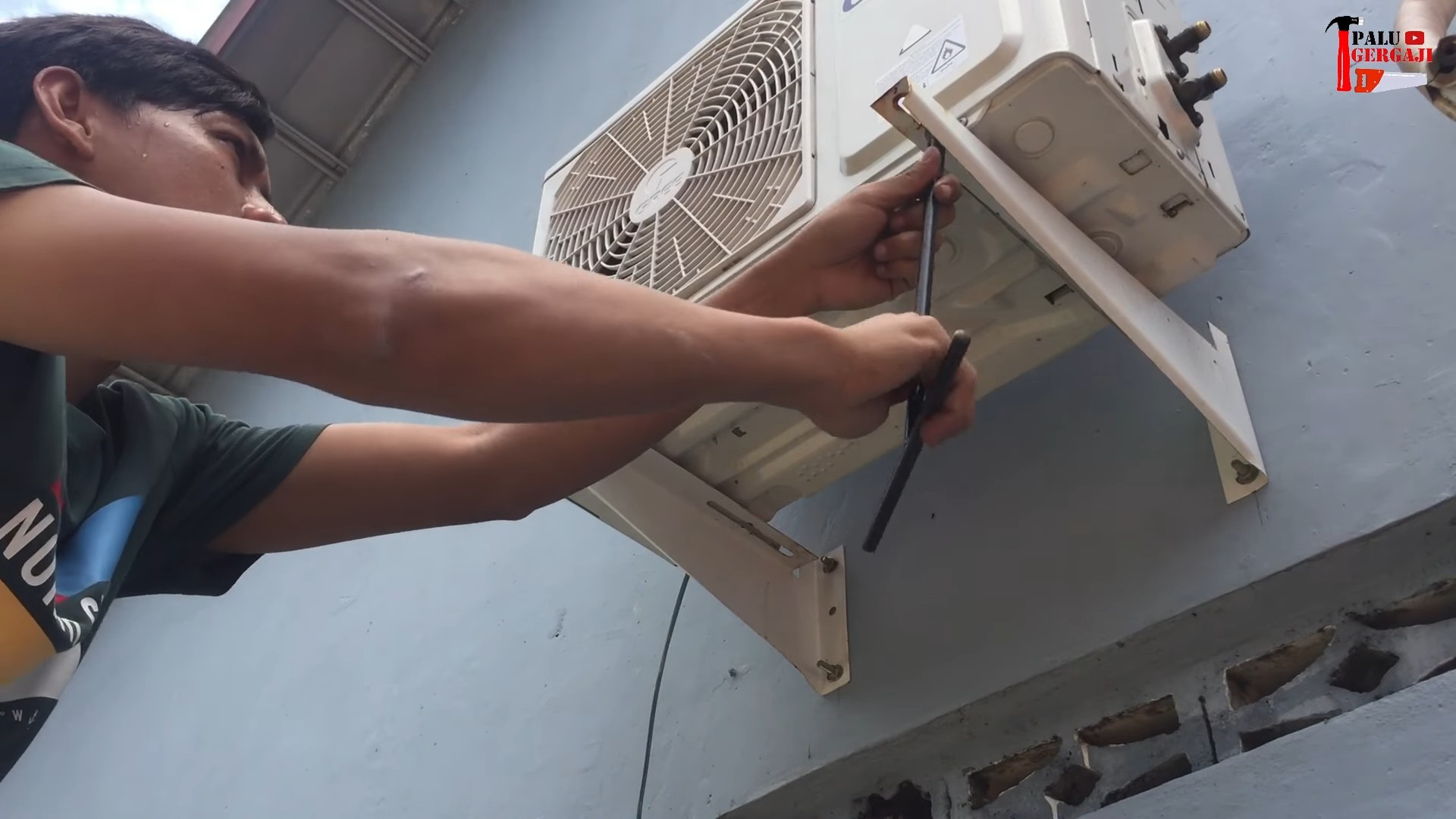 cara bongkar ac