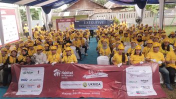 PT APLUS PACIFIC berbagi