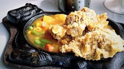 Menu steak ayam di Waroeng Steak