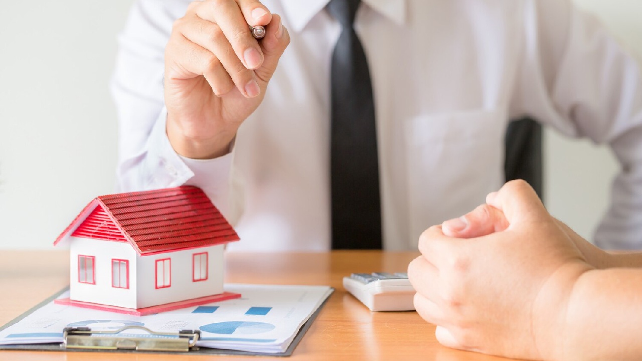 konsultan properti bantu cari rumah
